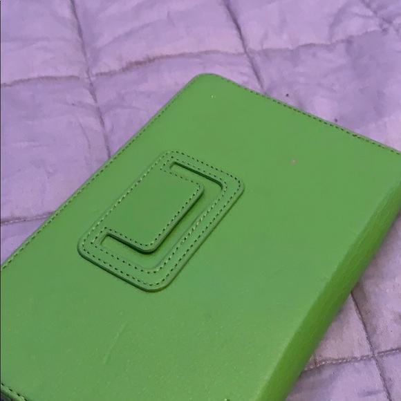 Kindle fire 7 tablet with case - Picture 3 of 4